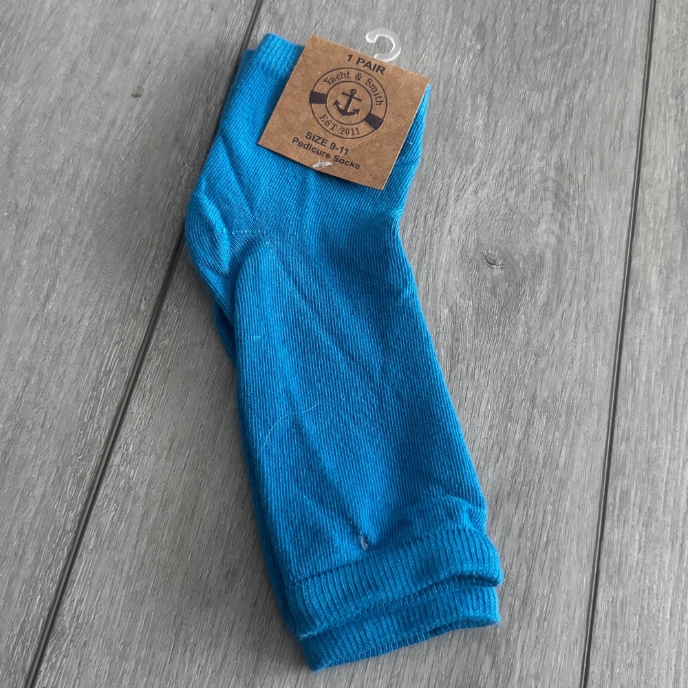 BLUE PEDICURE SOCKS